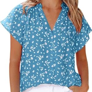 Floral Button Up Too Blue and White Short Sleeve V-Neck Size Medium